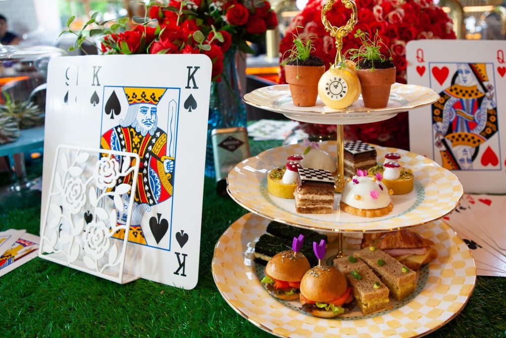 Alice in wonderland