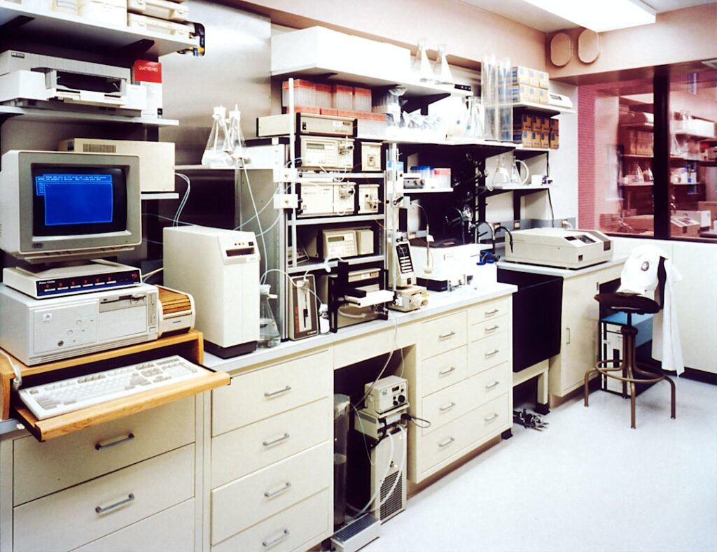 Healthcare science laboratory
